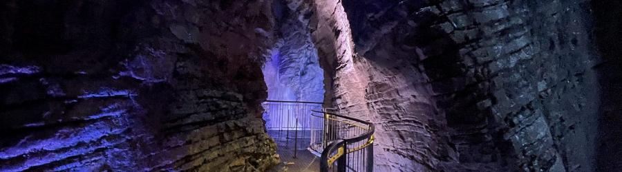 Canale di Tenno il suo lago, cascate, e Mercatini di Natale